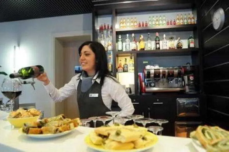Ih Hotels Milano Gioia Mediolan