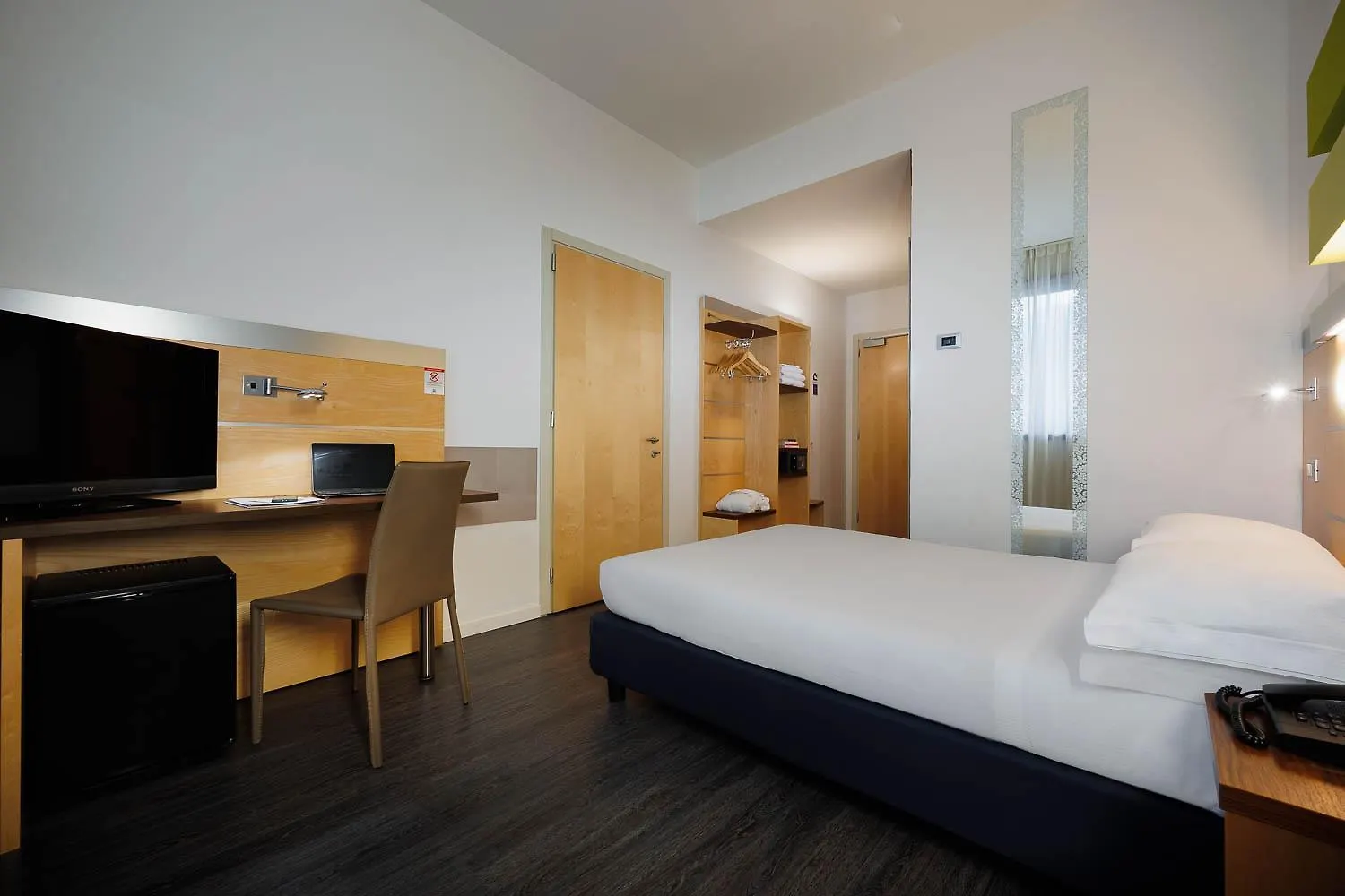Ih Hotels Milano Gioia 4*, Milan Italy