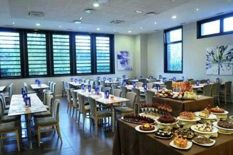 IH Hoteles Milano Gioia