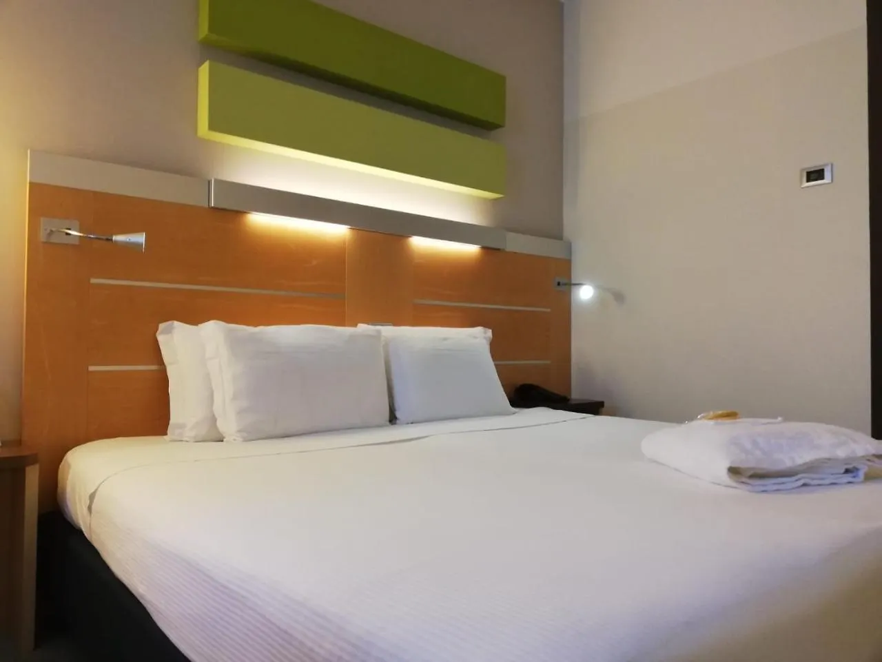 Ih Hotels Milano Gioia 4*, Milan Italy