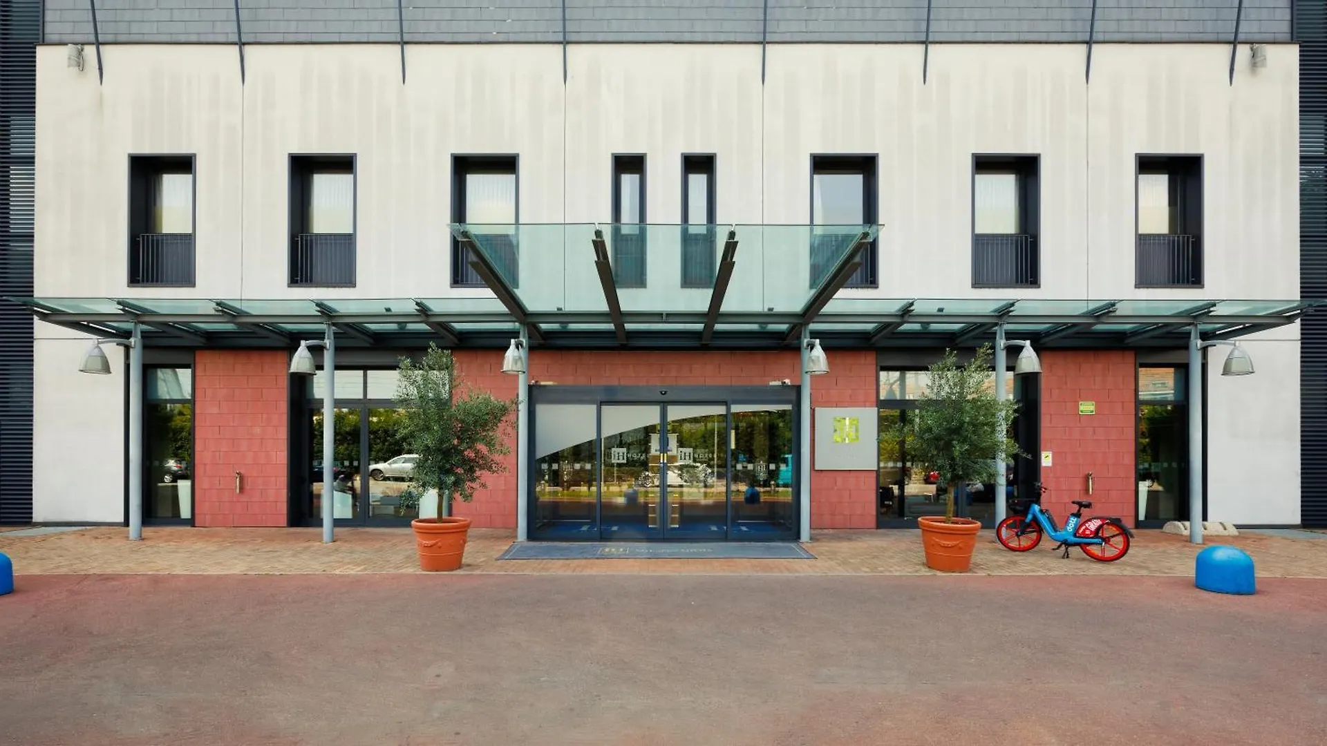 Ih Hotels Milano Gioia 4*, Milan Italy
